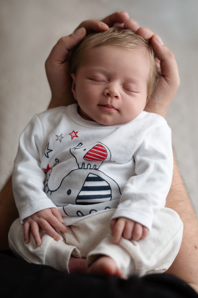 Natalie Heit Photography - Familienfoto mit Baby aus Familienshooting Regensburg