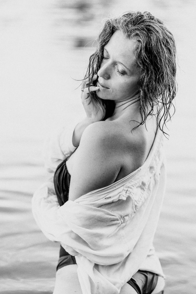 Natalie Heit Photography - Fotografin Regensburg - Frauenportrait schwarz-weiß